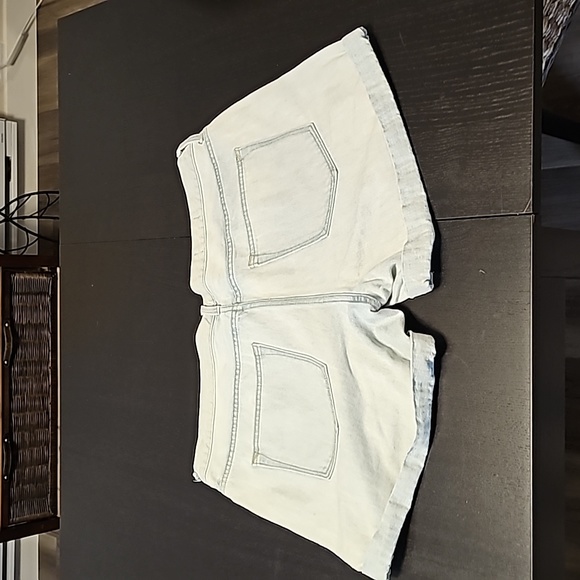 GAP Rolled cuff Denim washed Short - Picture 4 of 4